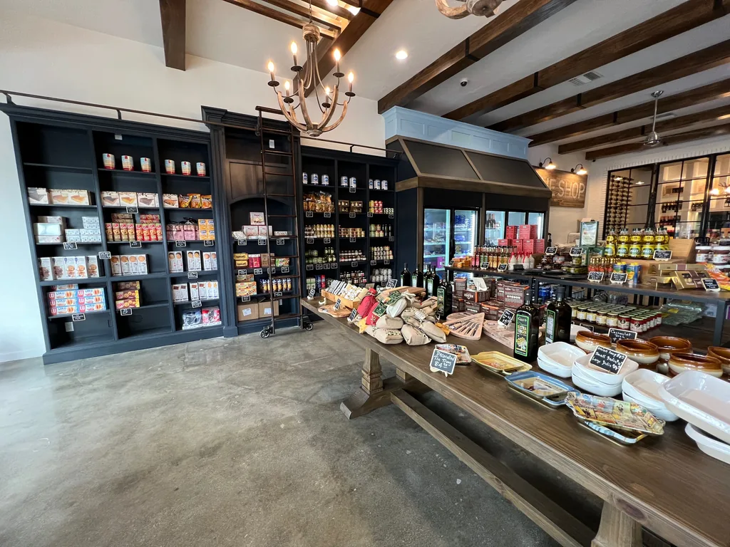 Market display of specialty foods